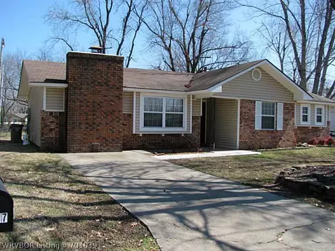 8017 Colony Ln, Fort Smith, AR 72908 photo 2