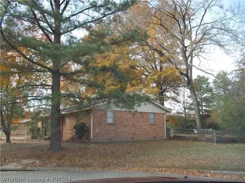 5307 N Q St, Fort Smith, AR 72904 photo 2
