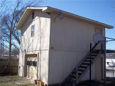 1604 Strozier Ct, Barling, AR 72923 photo 3
