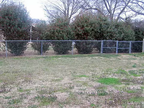 1019 N 2nd Ter, Barling, AR 72923 photo 10