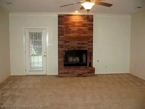1019 N 2nd Ter, Barling, AR 72923 photo 2