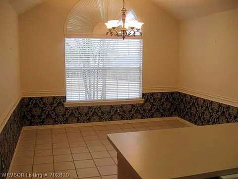 1019 N 2nd Ter, Barling, AR 72923 photo 7
