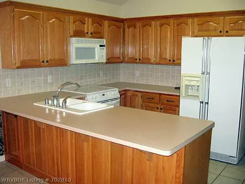1019 N 2nd Ter, Barling, AR 72923 photo 6