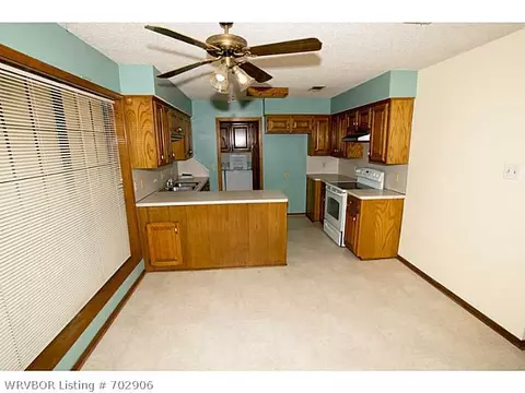 903 Valley Loop, Greenwood, AR 72936 photo 2