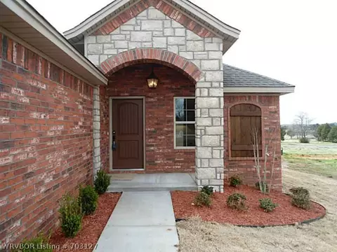 511 Caseys Ct, Lavaca, AR 72941 photo 2