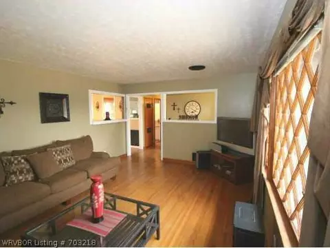 2105 Carthage St, Fort Smith, AR 72903 photo 2