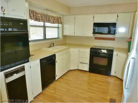 3007 S Independence St, Fort Smith, AR 72901 photo 4