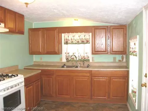 500 E Mountain St, Huntington, AR 72940 photo 4