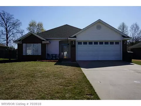 604 Jessie Dr, Lavaca, AR 72941 photo 1