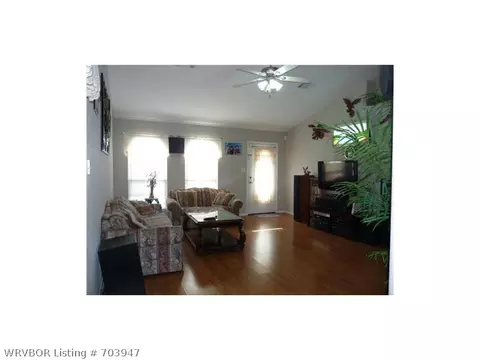 501 Chateau Dr, Fort Smith, AR 72908 photo 3