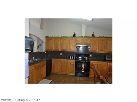 501 Chateau Dr, Fort Smith, AR 72908 photo 4