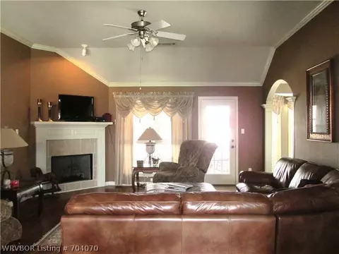 1513 Rockhurst Dr, Fort Smith, AR 72908 photo 3
