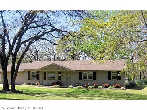 3207 Independence St, Fort Smith, AR 72903 photo 1