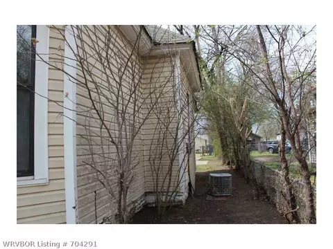 1211 N 9th St, Fort Smith, AR 72901 photo 4