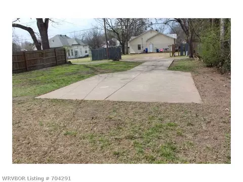1211 N 9th St, Fort Smith, AR 72901 photo 5