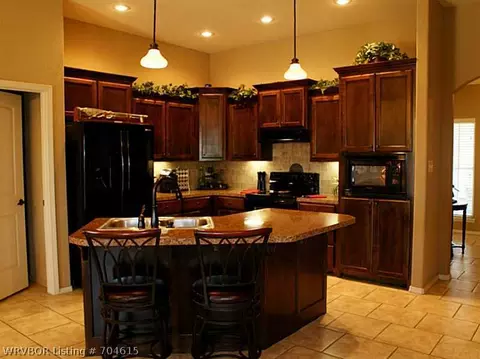 5717 Thomas Rd, Fort Smith, AR 72916 photo 3