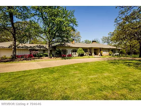 3011 S Jackson St, Fort Smith, AR 72901 photo 2