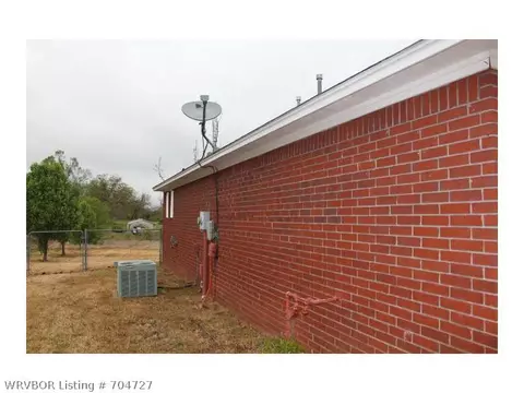 2307 Bugscuffle Rd, Lavaca, AR 72941 photo 6