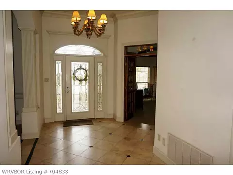 6707 Deerfield Dr, Fort Smith, AR 72916 photo 2