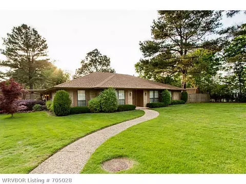 5121 Highland Dr, Fort Smith, AR 72903 photo 1