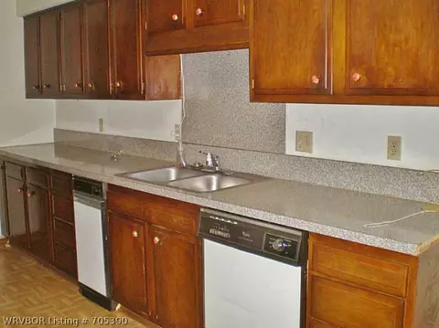 1500 S Albert Pike Ave #29, Fort Smith, AR 72903 photo 4