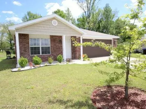 2112 Jasmine Dr, Fort Smith, AR 72904 photo 1