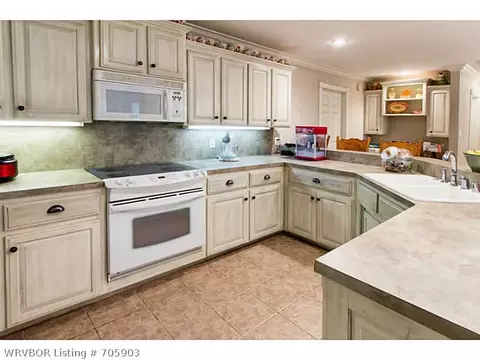 300 S 16 St, Lavaca, AR 72941 photo 8