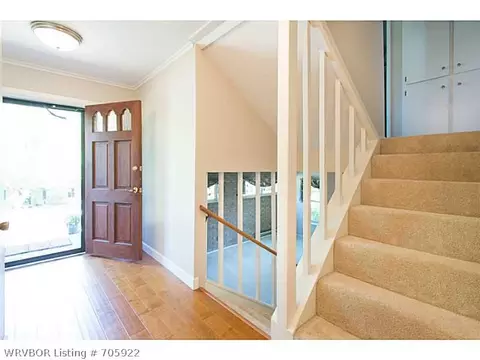 3323 S 33rd Cir, Fort Smith, AR 72903 photo 2