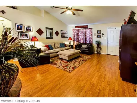 315 Apple Valley Dr, Fort Smith, AR 72908 photo 3