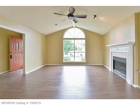 9305 Darlington Cir, Fort Smith, AR 72908 photo 4