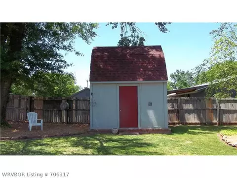 713 Angela Cir, Barling, AR 72923 photo 16