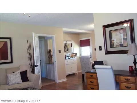 713 Angela Cir, Barling, AR 72923 photo 5
