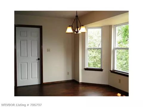 2011 E Hickory Dr, Greenwood, AR 72936 photo 9