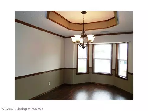 2011 E Hickory Dr, Greenwood, AR 72936 photo 8