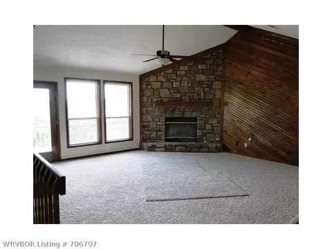 2011 E Hickory Dr, Greenwood, AR 72936 photo 4