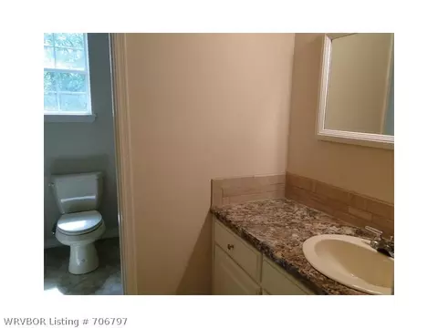 2011 E Hickory Dr, Greenwood, AR 72936 photo 22