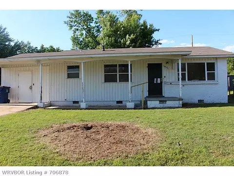 1805 Vicksburg St, Fort Smith, AR 72901 photo 2