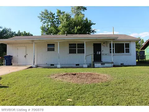 1805 Vicksburg St, Fort Smith, AR 72901 photo 1