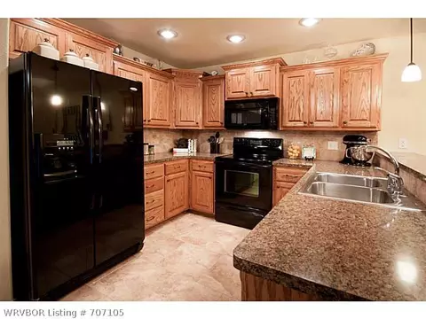 6307 Hickory Ln, Fort Smith, AR 72916 photo 4