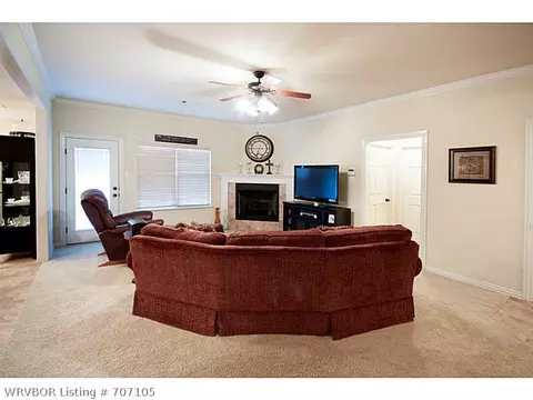 6307 Hickory Ln, Fort Smith, AR 72916 photo 3