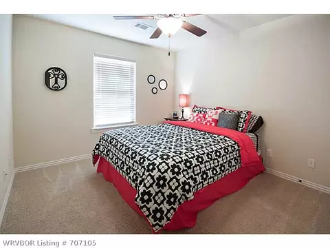 6307 Hickory Ln, Fort Smith, AR 72916 photo 9