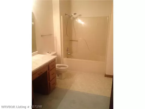 600 N 2nd St, Lavaca, AR 72941 photo 8