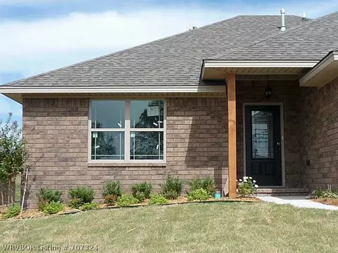 6109 Red Cedar Cir, Fort Smith, AR 72916 photo 2