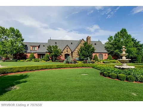 11507 Southcrest Dr, Fort Smith, AR 72916 photo 1