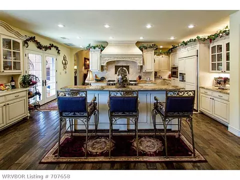 11507 Southcrest Dr, Fort Smith, AR 72916 photo 5