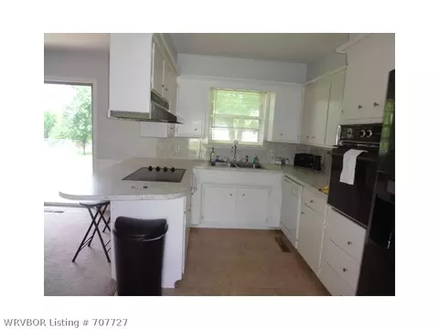 3623 S Dallas St, Fort Smith, AR 72903 photo 5