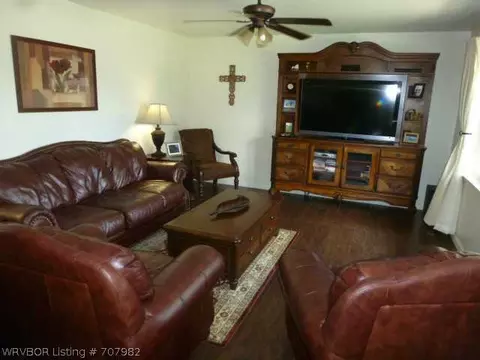 2620 Riviera Cir, Fort Smith, AR 72903 photo 2