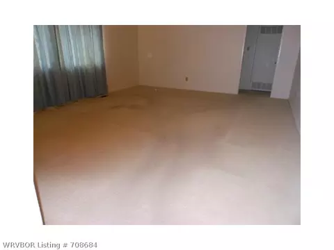 5212 Birnie Ave, Fort Smith, AR 72904 photo 2