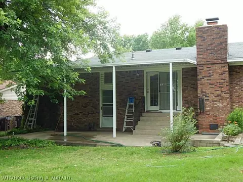 6819 S 8th St, Fort Smith, AR 72908 photo 2
