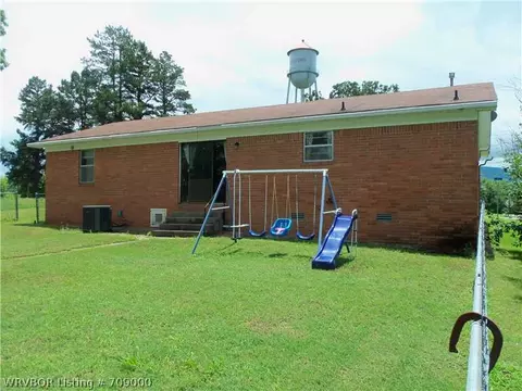 400 E 1st St, Hartford, AR 72938 photo 5